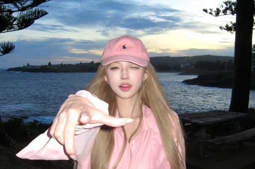 收入过亿的网红索菲·雷恩爆料 ：其榜一大哥是阿森纳前锋