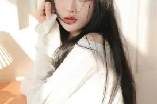 1天曝3大瓜！顶流女星签协议、约会激吻、知三当三各个炸裂