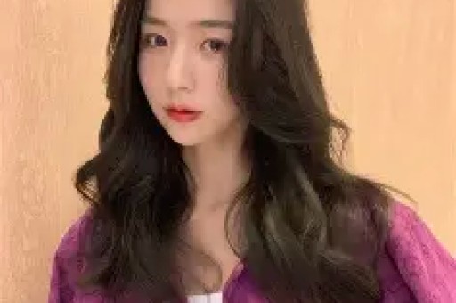 抖音排名第一的网红路子越来越野了