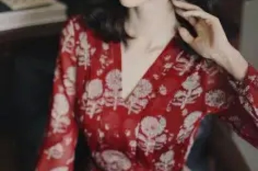 娱乐圈八卦大集合：从复出传闻到恋情公开明星动态不容错过！